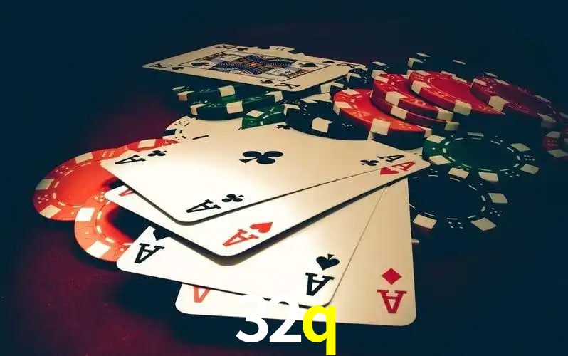 32q VIP Program Logo